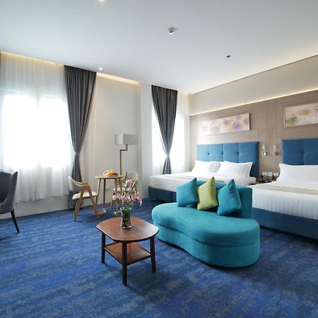 Blue Lotus Hotel Davao City Esterno foto