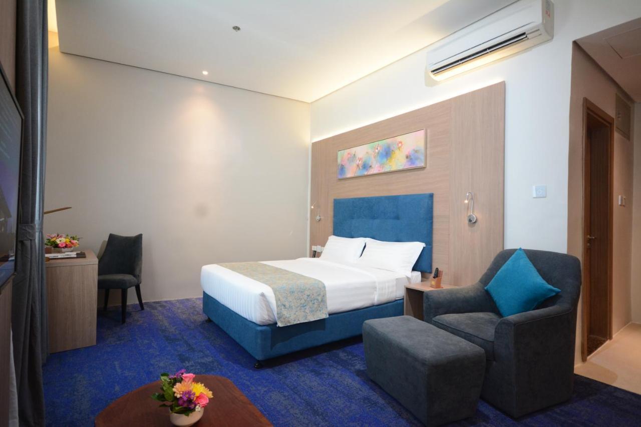Blue Lotus Hotel Davao City Esterno foto