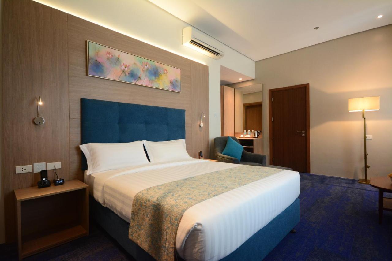 Blue Lotus Hotel Davao City Esterno foto